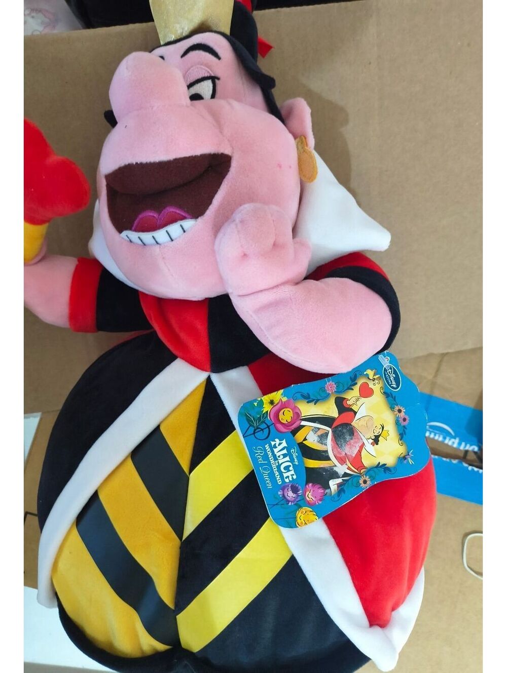 Disney Store Plush Queen of Hearts Stuffed Animal Alice In Wonderland